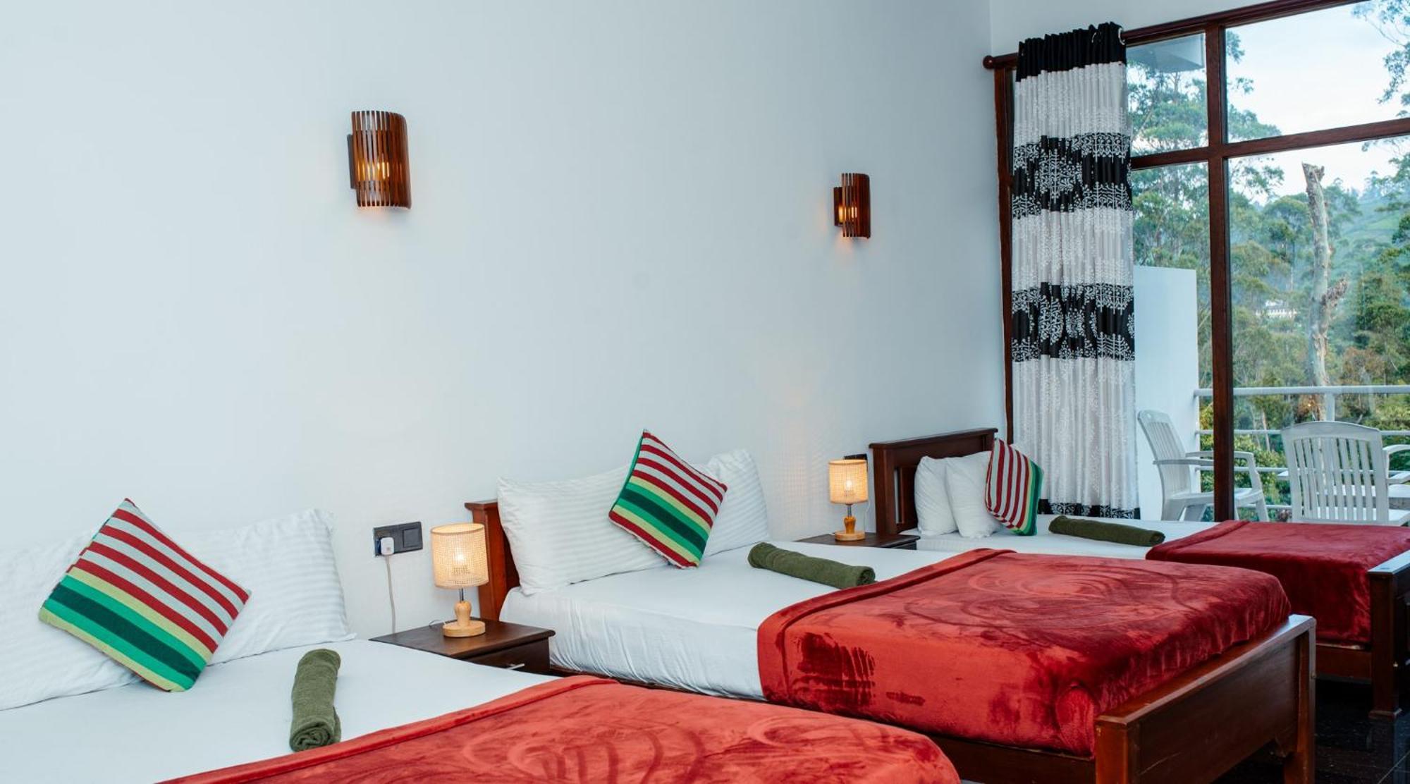 Adams Peak Inn Nallathanniya Ngoại thất bức ảnh