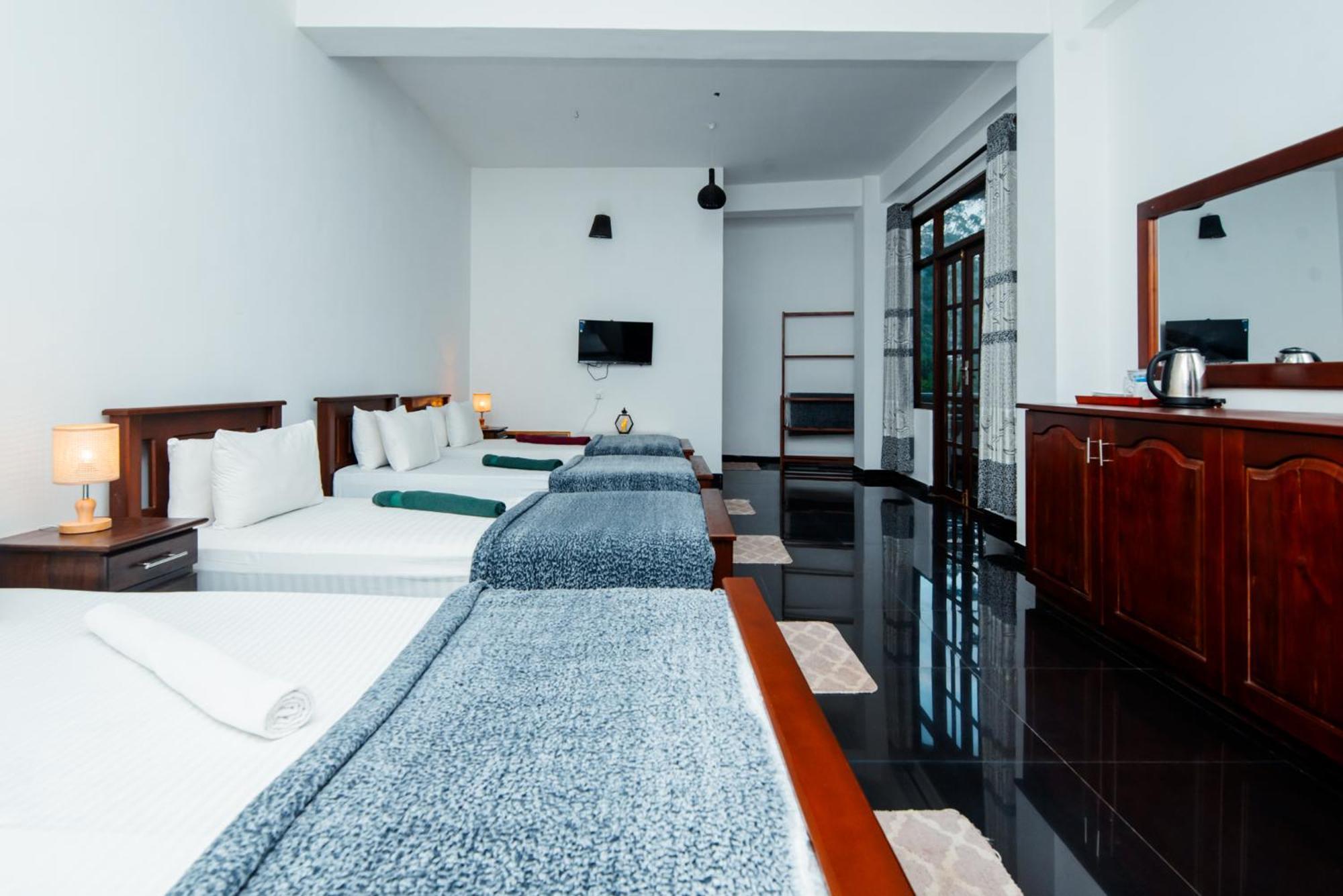 Adams Peak Inn Nallathanniya Ngoại thất bức ảnh