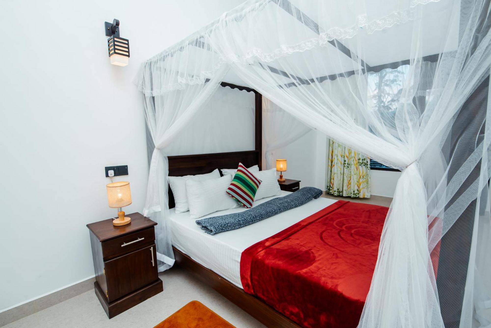 Adams Peak Inn Nallathanniya Ngoại thất bức ảnh