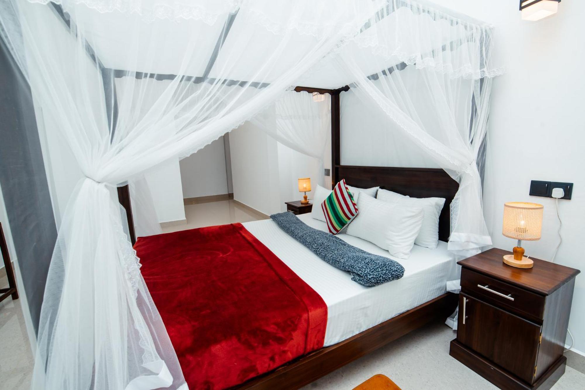 Adams Peak Inn Nallathanniya Ngoại thất bức ảnh