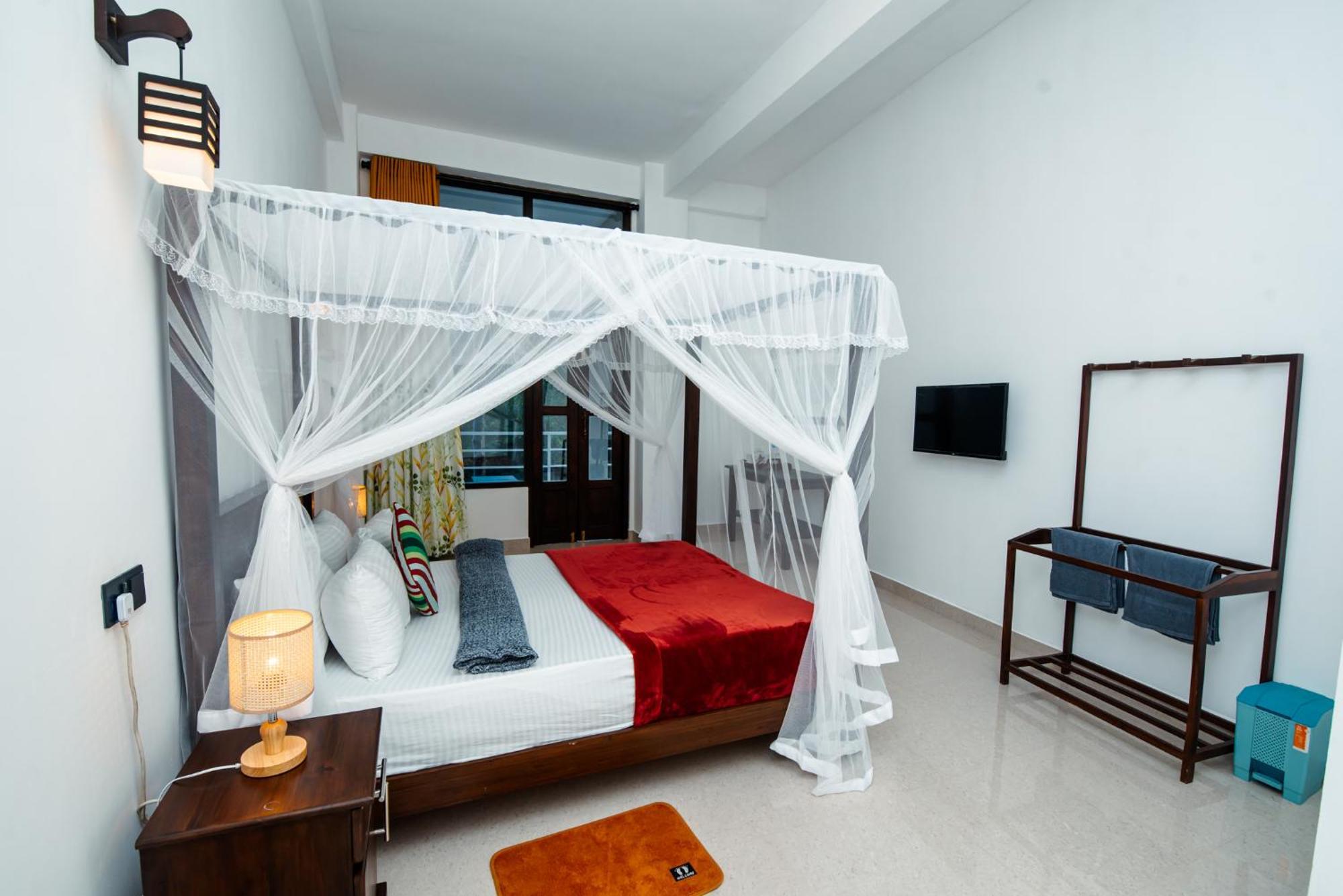 Adams Peak Inn Nallathanniya Ngoại thất bức ảnh
