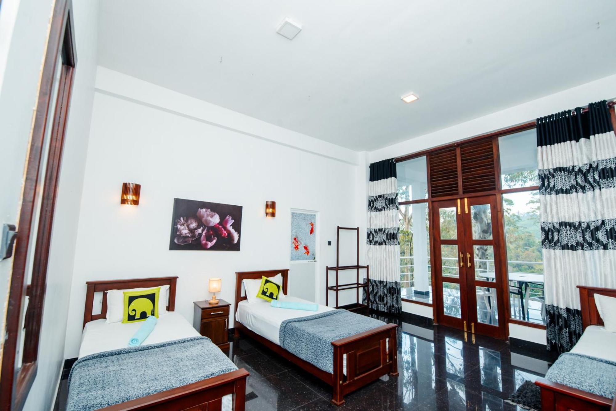 Adams Peak Inn Nallathanniya Ngoại thất bức ảnh