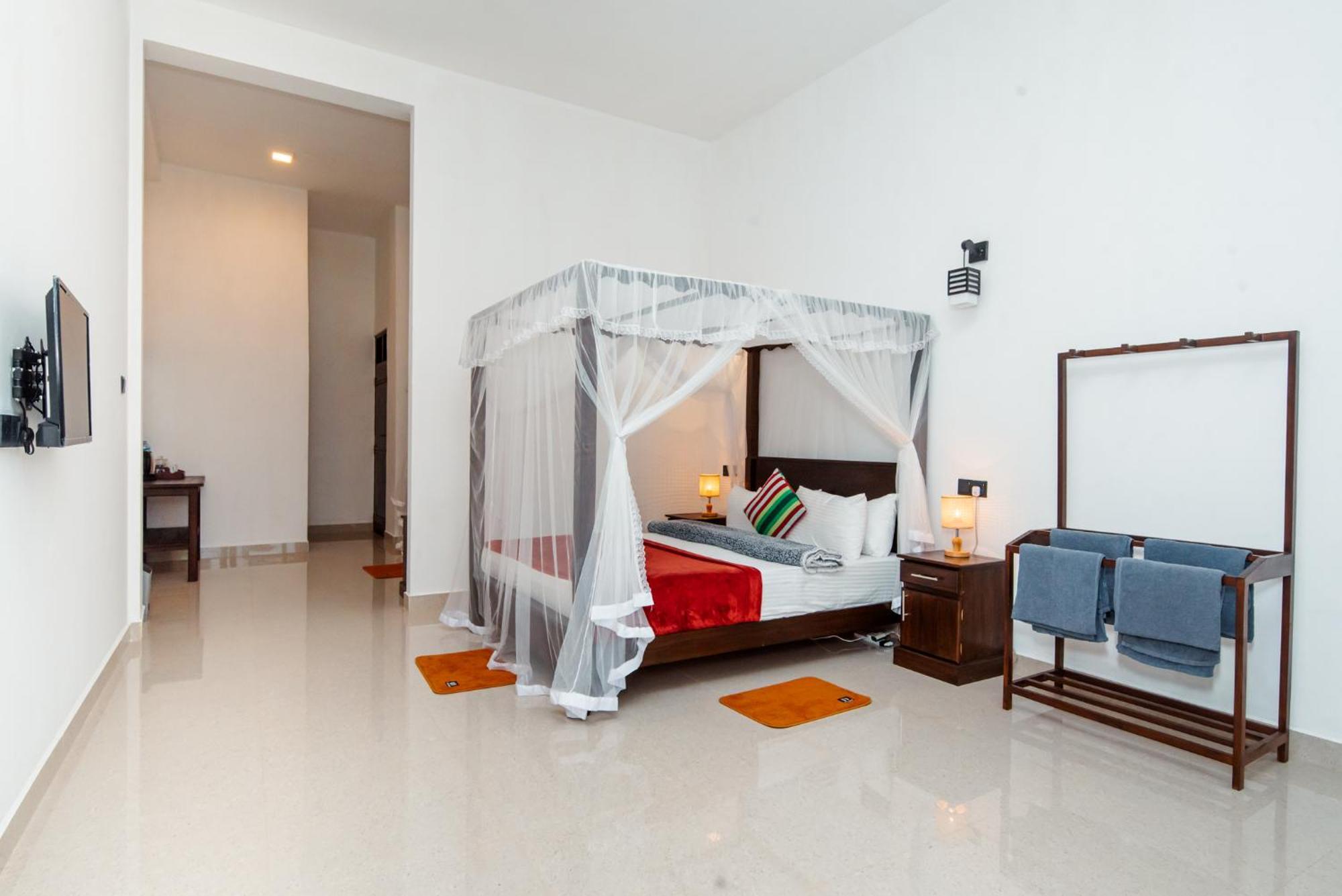 Adams Peak Inn Nallathanniya Ngoại thất bức ảnh