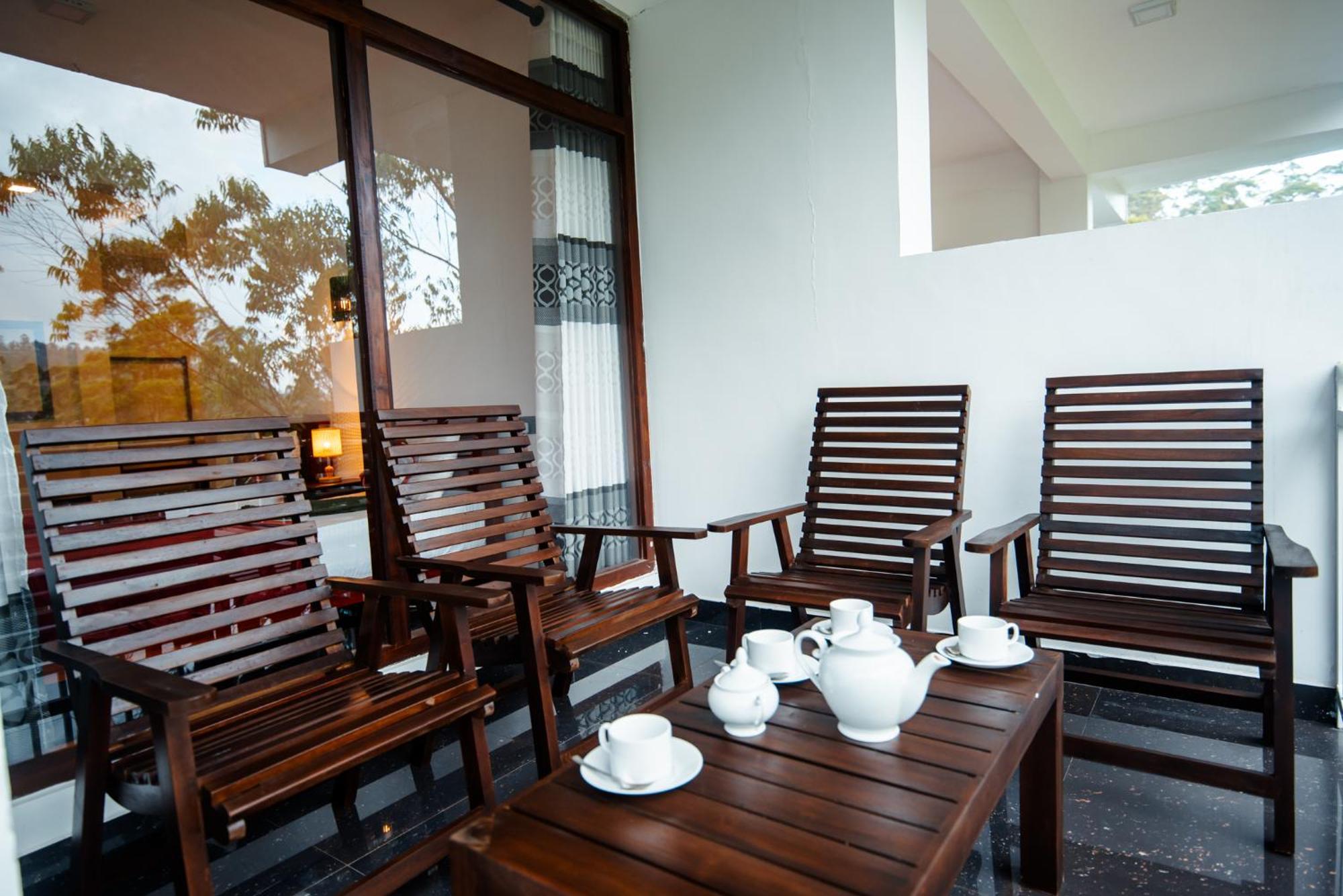 Adams Peak Inn Nallathanniya Ngoại thất bức ảnh