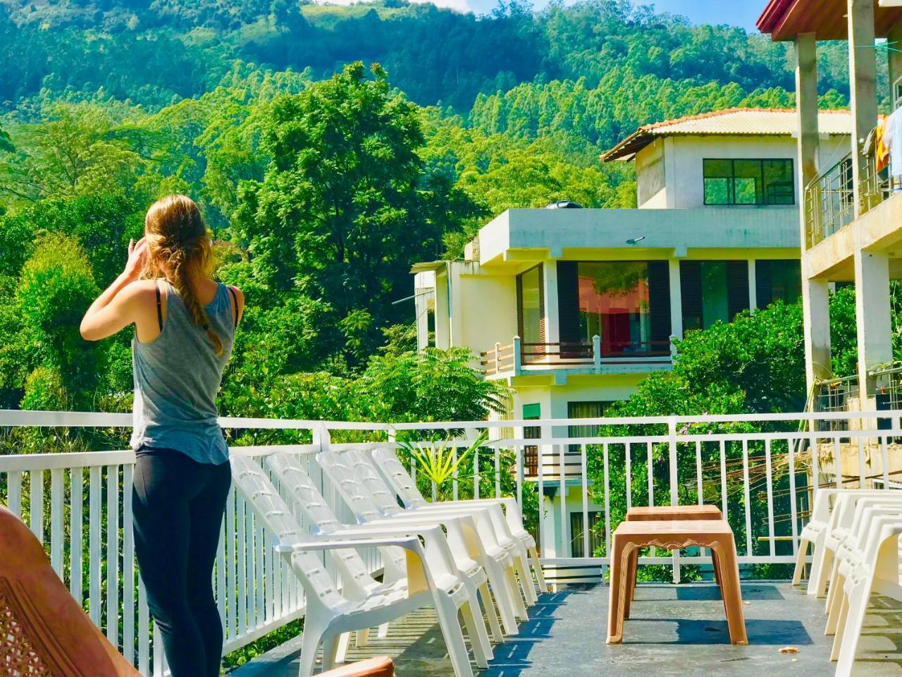 Adams Peak Inn Nallathanniya Ngoại thất bức ảnh